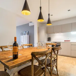  Daire Rent Rambla Catalunya